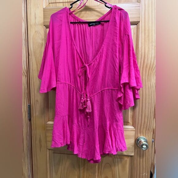Gorgeous NWOT White Fox size XS oversized pink tie front romper - Picture 1 of 6